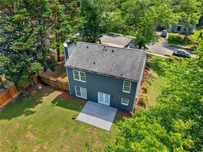 Building Photo - 12110 Greenmont Walk