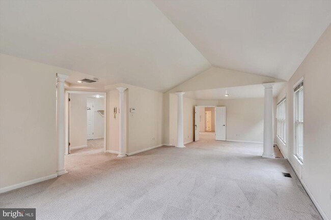 Building Photo - 9715 Middleton Ridge Rd