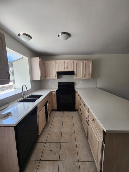 Building Photo - 17178 E Whitaker Drive