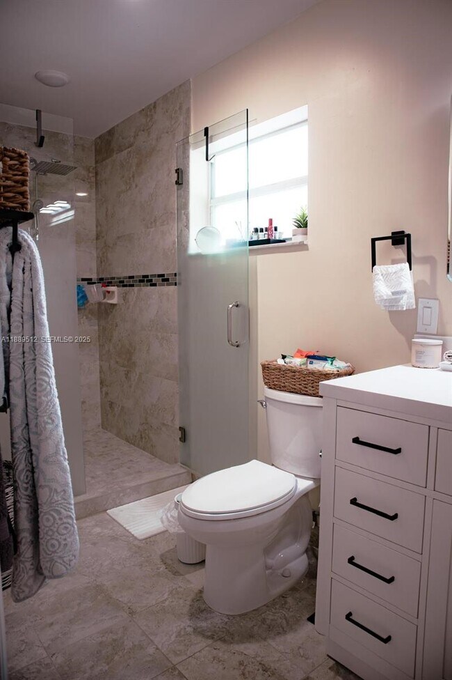 Building Photo - 15022 SW 143rd Terrace