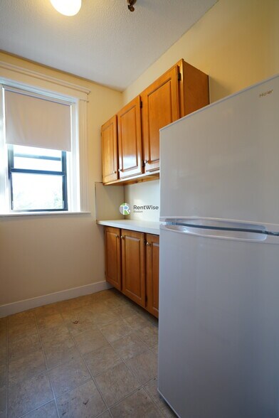 Building Photo - 1152 Commonwealth Ave