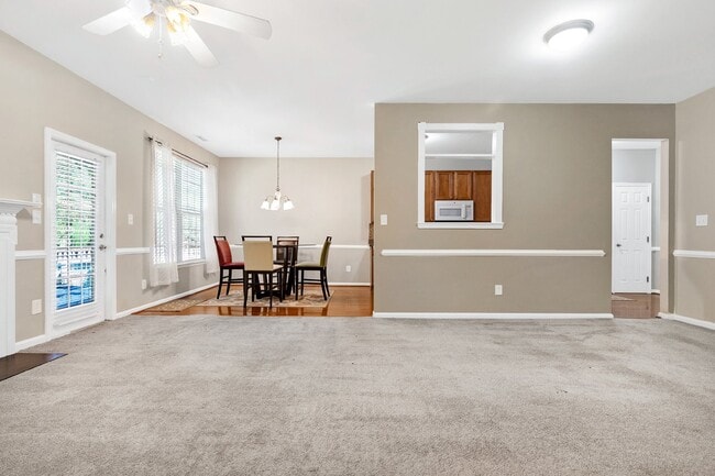 Building Photo - 412 Cline Falls Dr