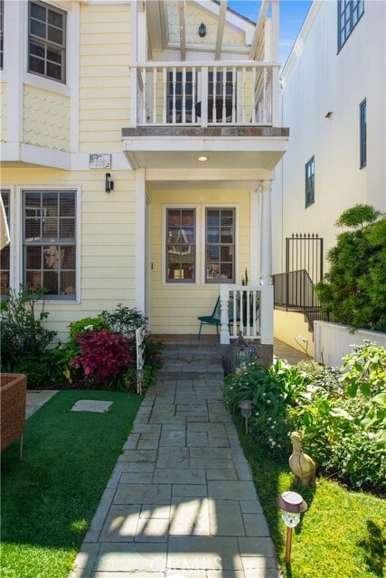 Building Photo - 336 10th St