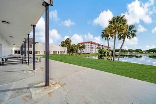 Building Photo - 4841 NW 22nd Ct