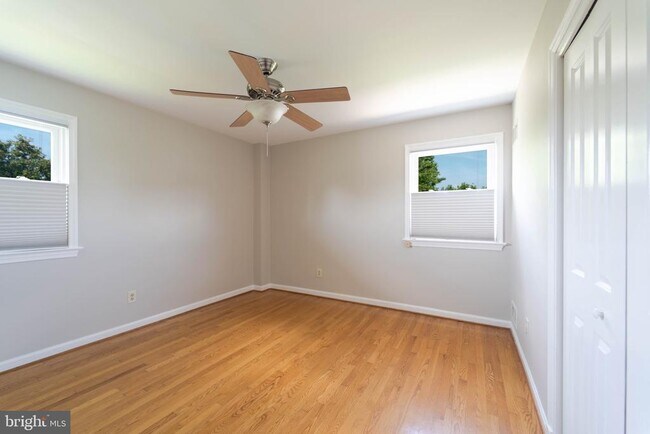 Building Photo - 610 Valley Brook Dr