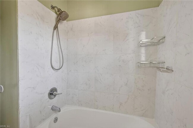 Building Photo - 8507 Chapin St