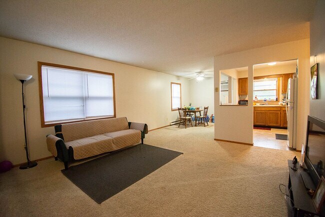 Building Photo - 2228-2234 2nd St SW