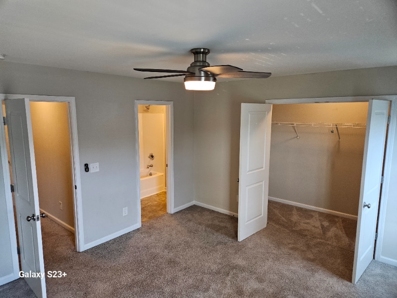 Building Photo - 131 Hunters Grove Dr