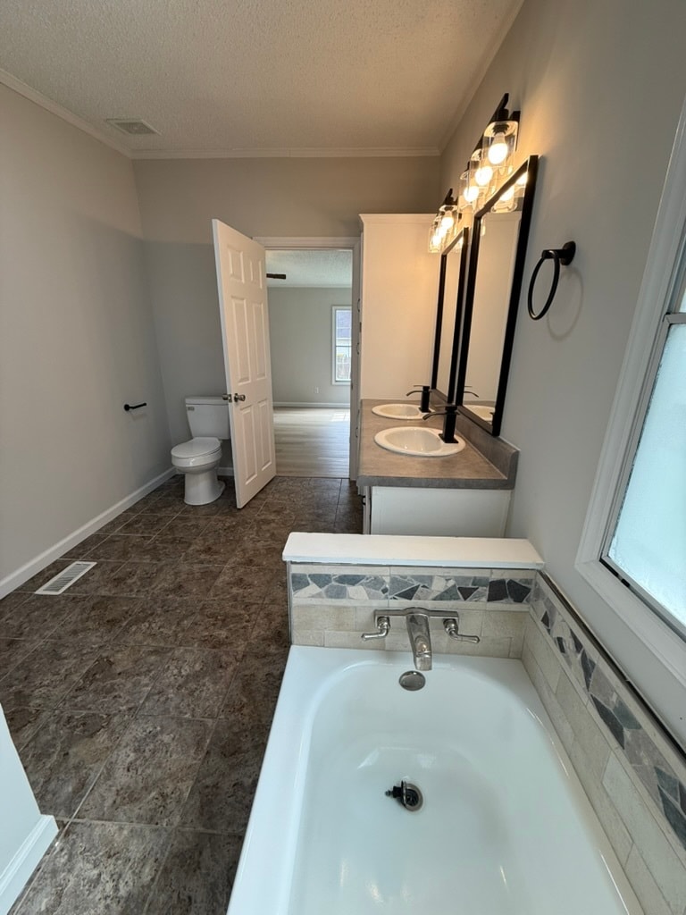 Primary Bath - 1489 Kelley Ct