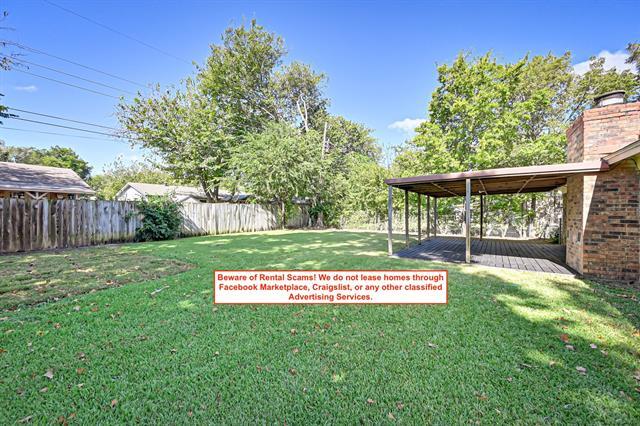 Building Photo - 320 Gardenia Ct