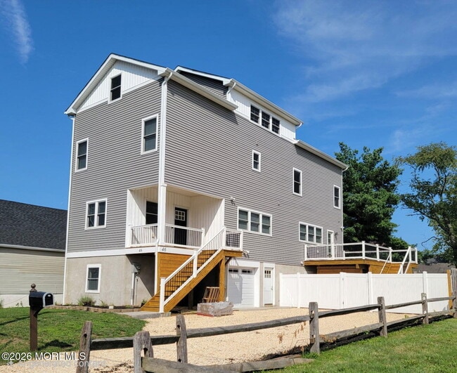 Building Photo - 46 Hudson Ave