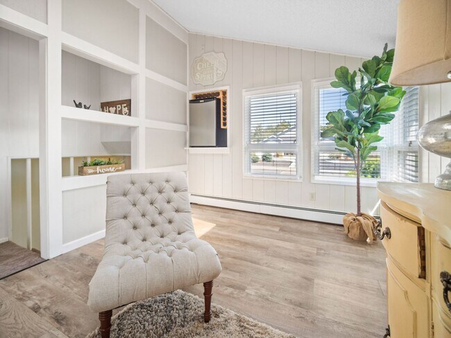 Building Photo - Spacious 2-Bedroom Home with Private Deck,...