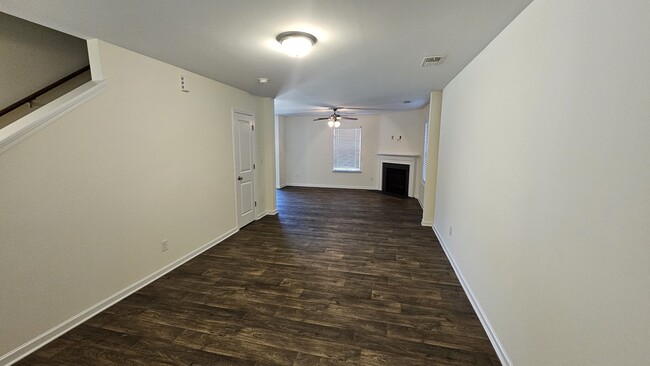 Building Photo - 5428 Tumbling Brook Ln