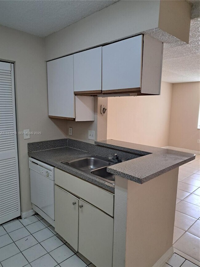 Building Photo - 4045 W McNab Rd