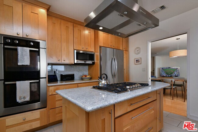 Building Photo - 3421 Castlewoods Pl