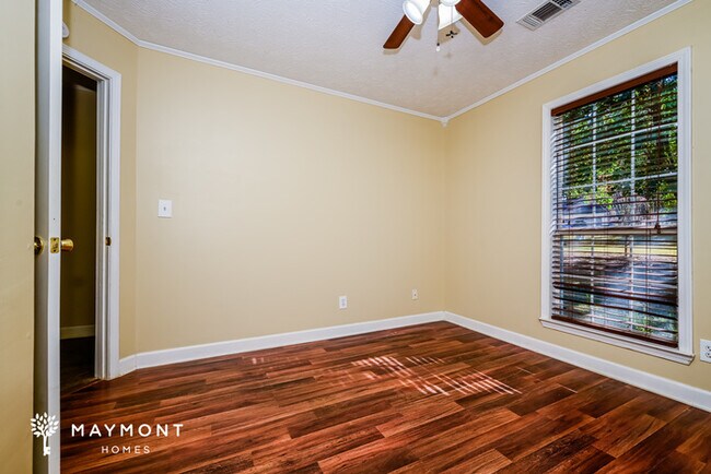 Building Photo - 116 Halifax Dr