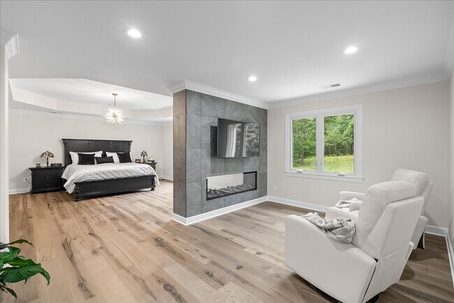 Building Photo - Your New Home Awaits