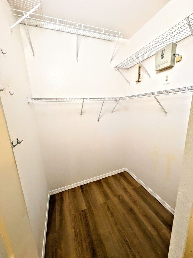 Building Photo - ANNUAL UNFURNISHED GROUND FLOOR CONDO 3 BED 2 BATH