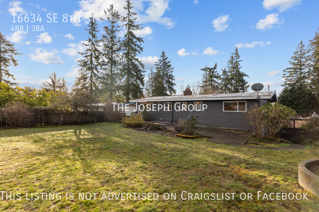 Building Photo - Beautifully updated 4 bed in Bellevue