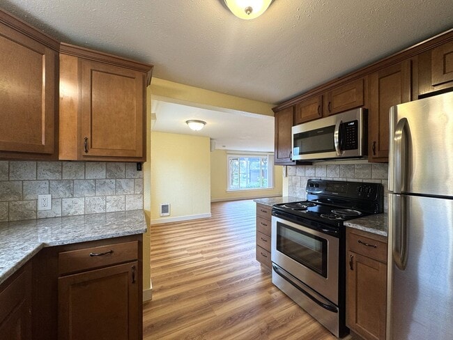 Building Photo - Charming Tacoma Home with Fireplace & Detached Shop