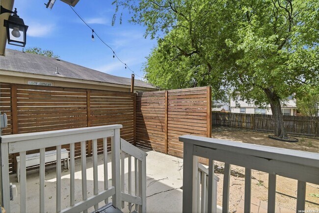 Building Photo - 655 Rattler Bluff