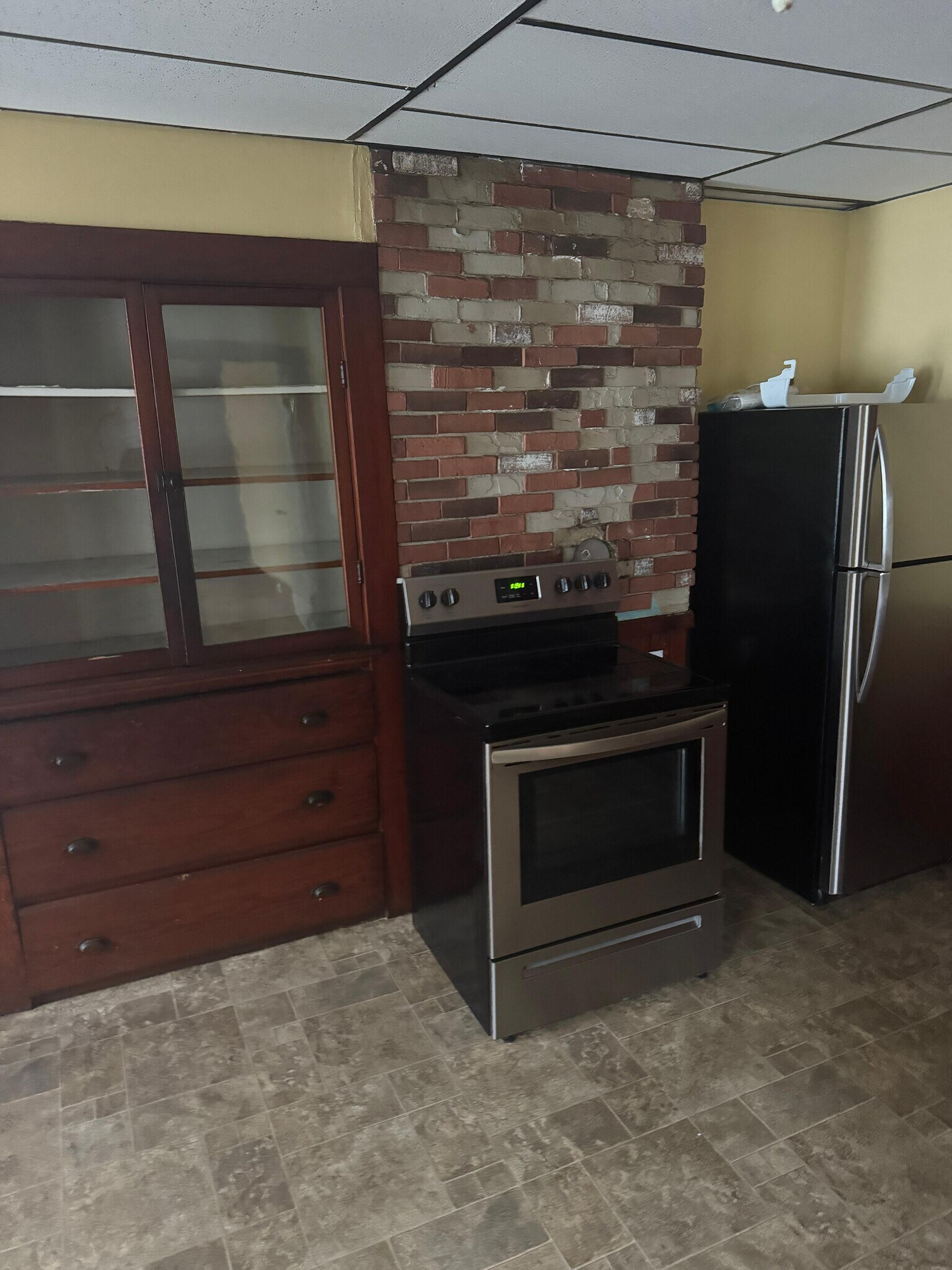 Building Photo - 20 Walnut St