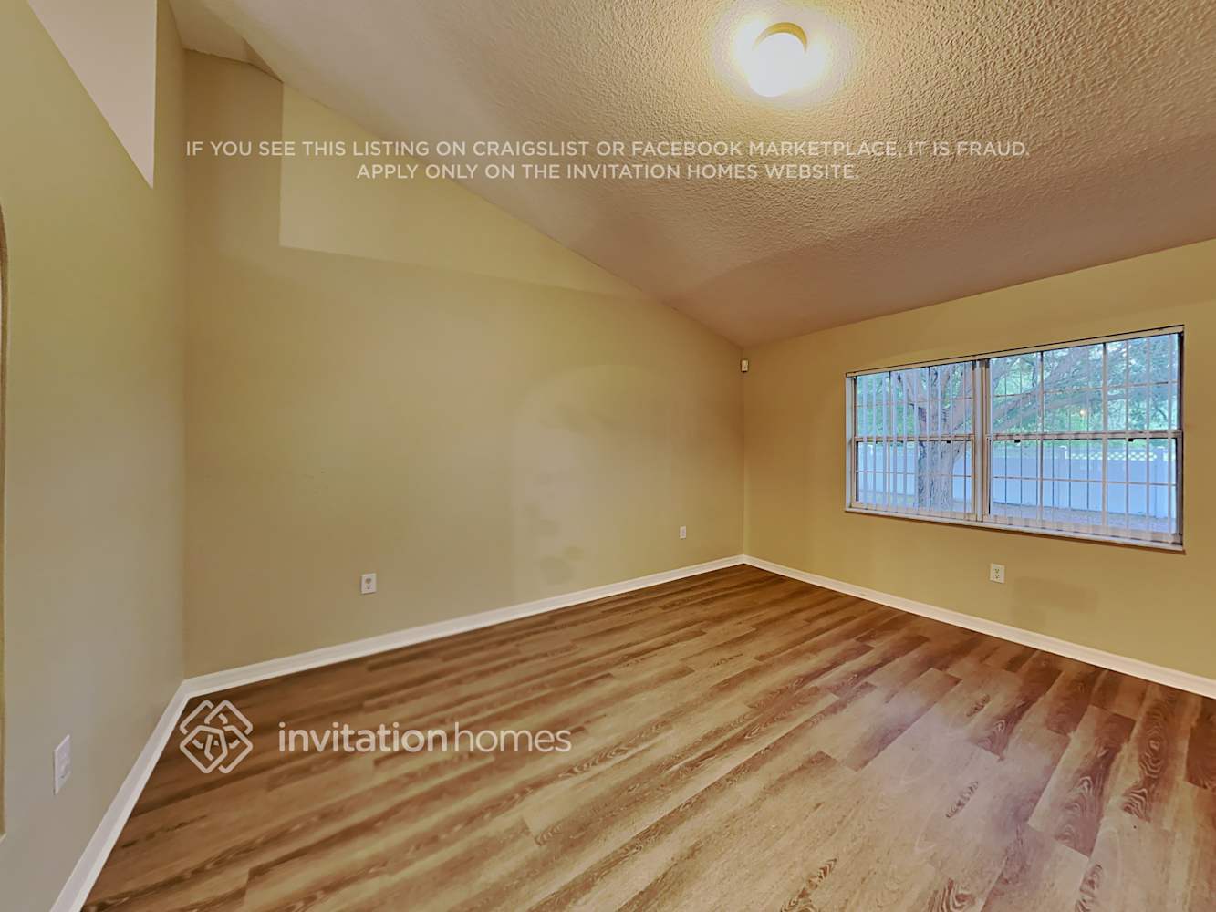 Building Photo - 2486 W Moonlight Ln