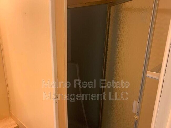 Building Photo - 3 Sweet Fern Dr