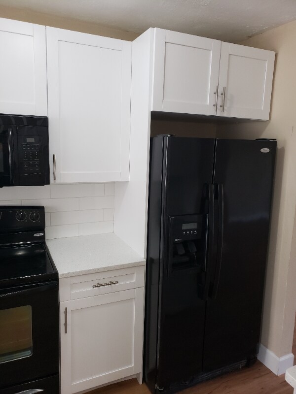 Building Photo - 26560 Southern Pines Dr