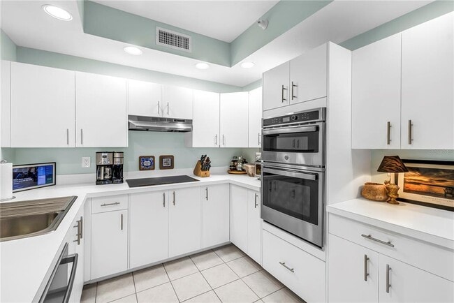 Building Photo - 4801 Osprey Dr S