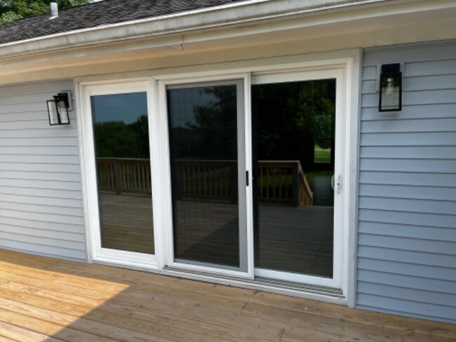 Building Photo - 3905 Carriage Hill Dr