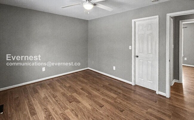 Building Photo - 36015 Wilderness Shores Way