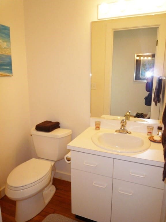 Building Photo - 13 Roberts Rd