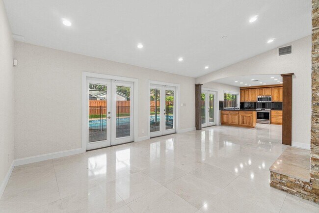 Building Photo - 20777 Soneto Dr