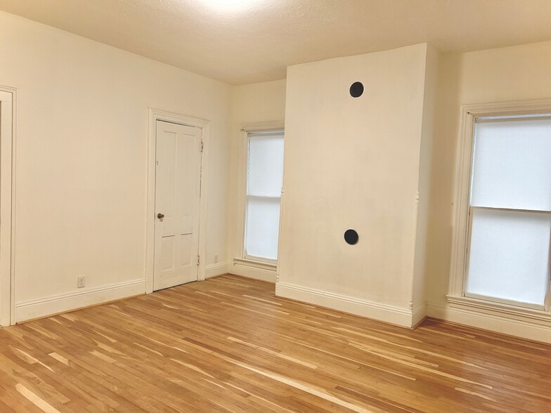 Br Cherry Floors - 1110 W Wayne St