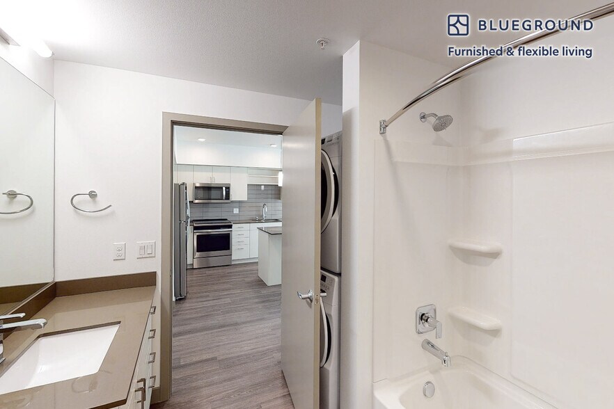 Building Photo - 109 S Division St