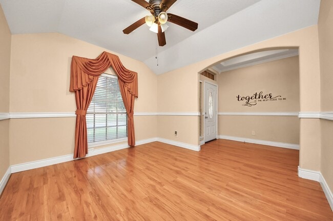 Building Photo - 5618 Painted Trail Dr