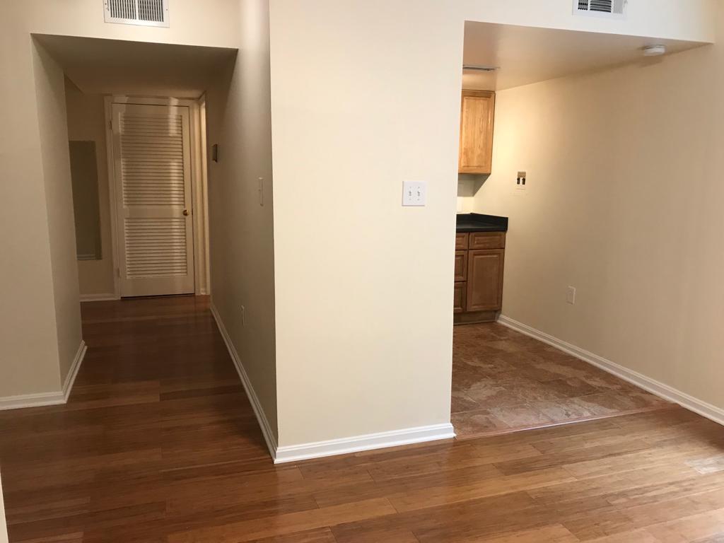 Building Photo - 1400 12th St N