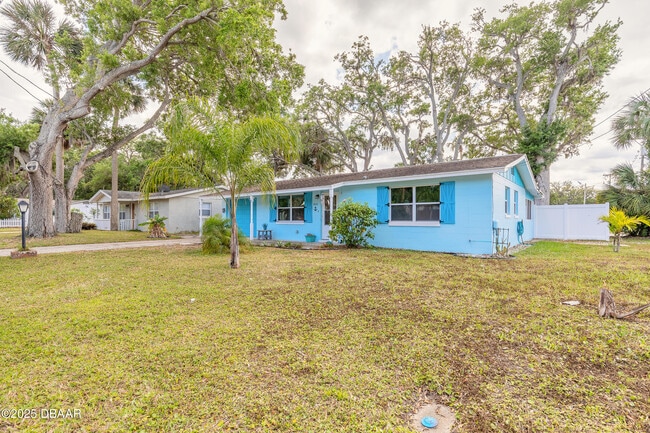 Building Photo - 5028 Palmetto St