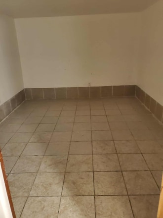 basement bedroom or office - 1131 W 17th St