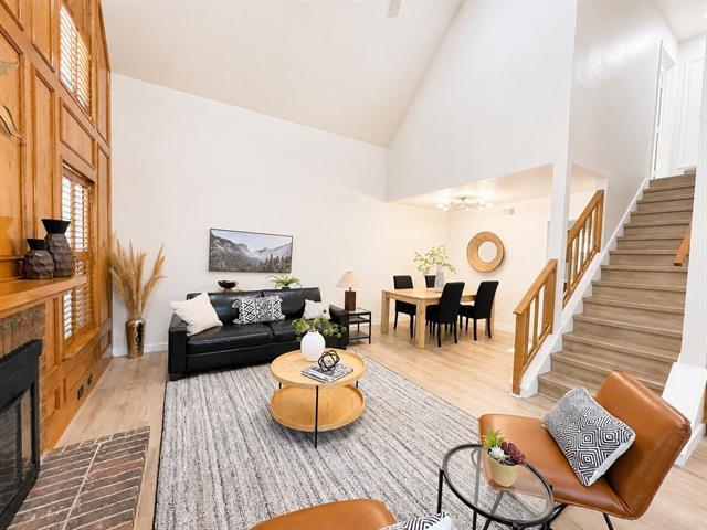 Building Photo - 300 Lamesa Ct