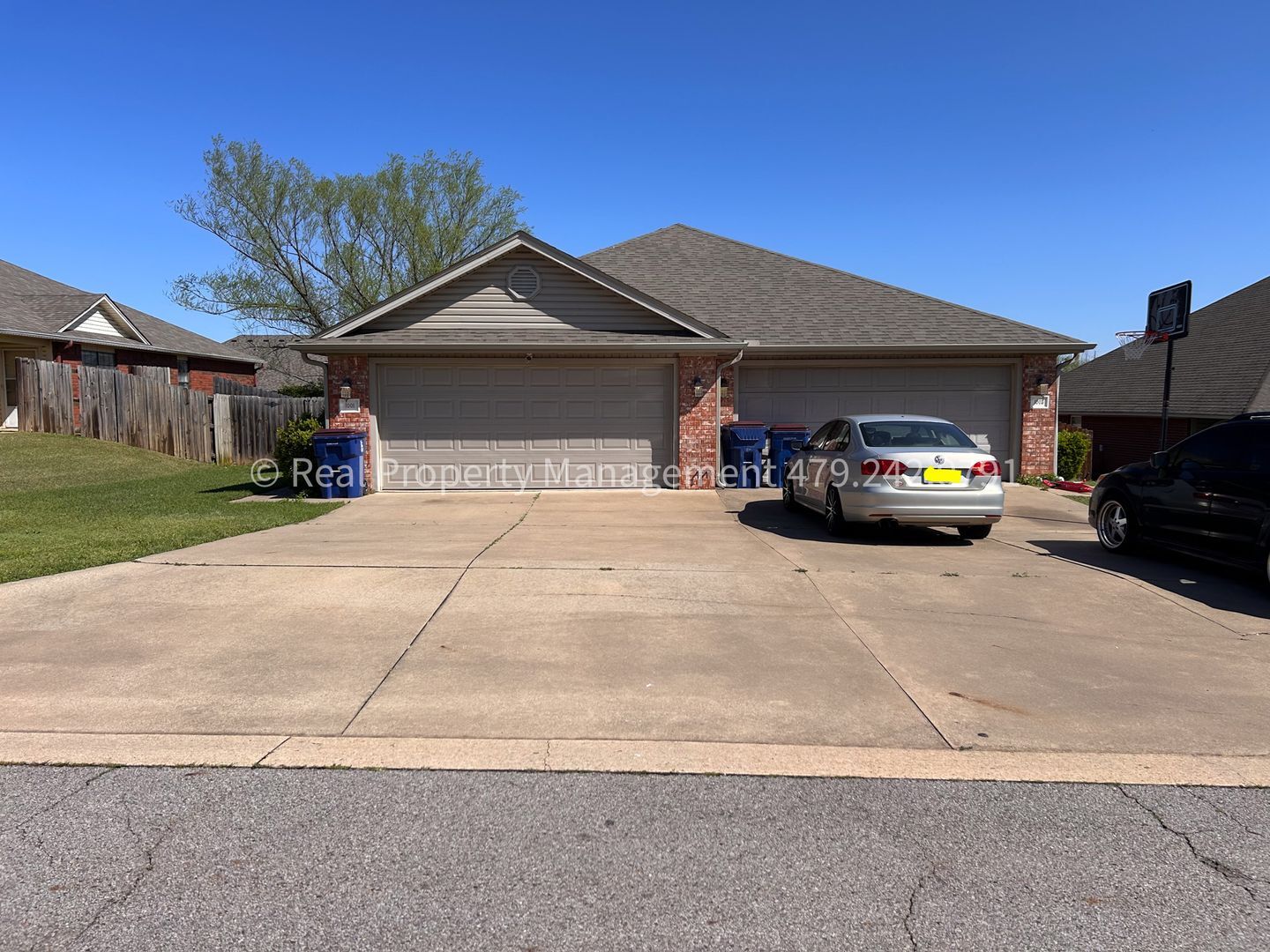 Building Photo - 1001 Trenton Dr