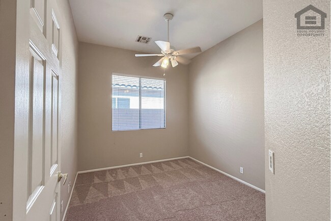 Building Photo - 3Bed/2Bath House at N 59th Ave/Union Hills! Move-In Ready on 09/24/2026! -- 3 CAR GARAGE! PRIVATE...