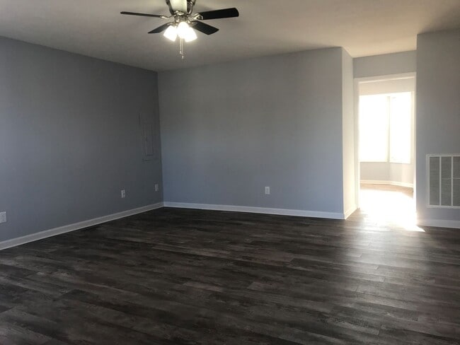 Building Photo - Charming 3 Bed 2 Bath Home In Columbia!
