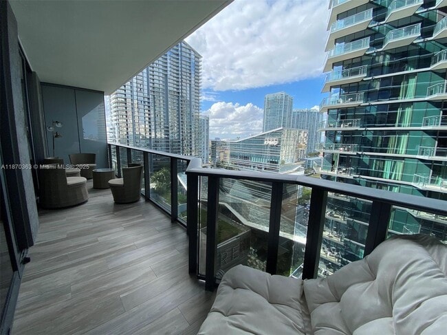 Building Photo - 801 S Miami Ave