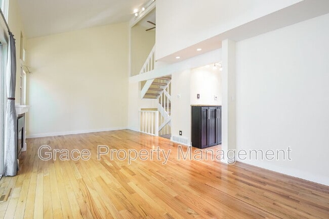 Building Photo - 4608 Greenbriar Ct