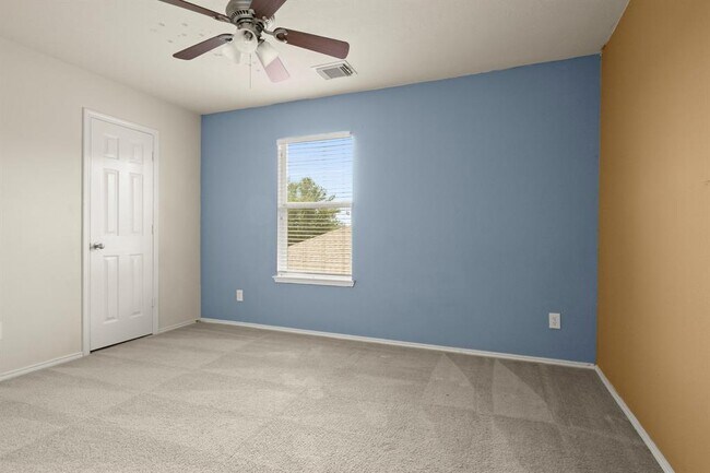 Building Photo - 5526 Gibralter Pl