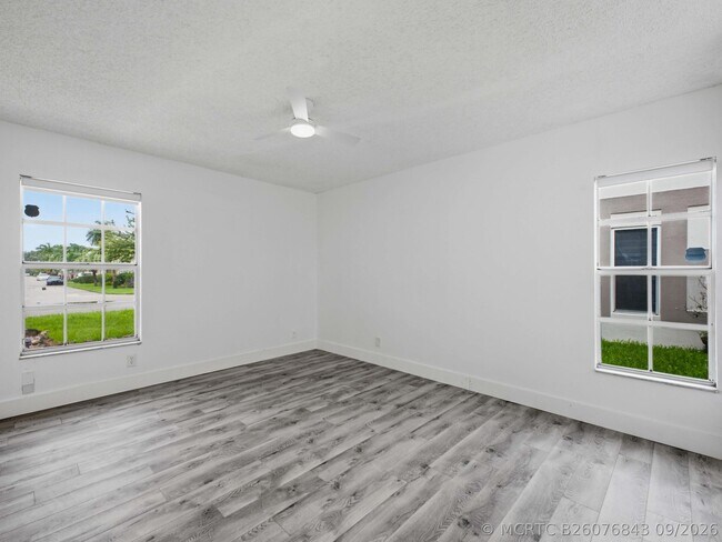 Building Photo - 9160 Fairbanks Ln