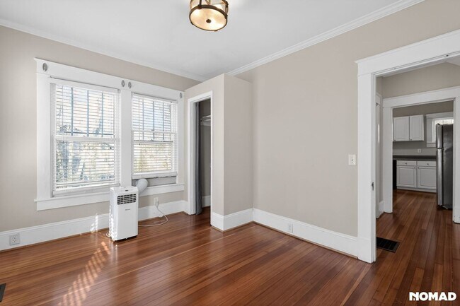 Building Photo - Charming 4BR House in Greensboro