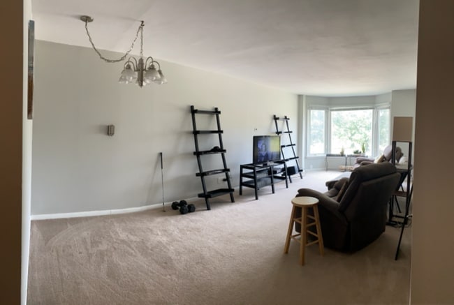 Building Photo - 2400 Windsor Mall